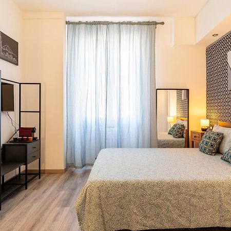 Livorno Central And Modern 2 Apts & 1 Room! Ngoại thất bức ảnh
